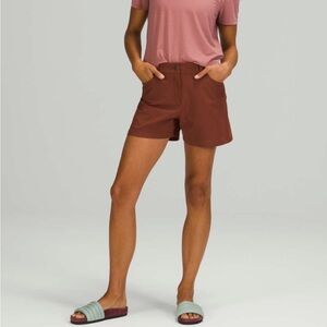 Lululemon City Sleek 5 Pocket High-Rise Short 4" size 28 like new